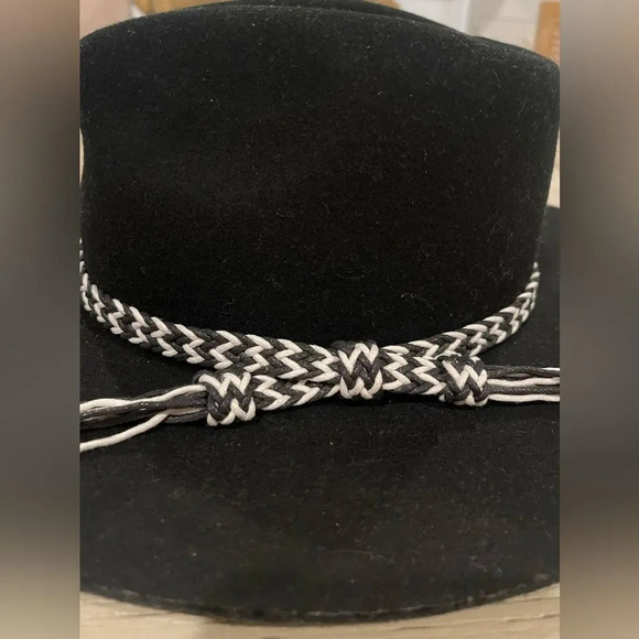 NWT Free People Mossant Braided Black Felt Hat
(NWT
Size M